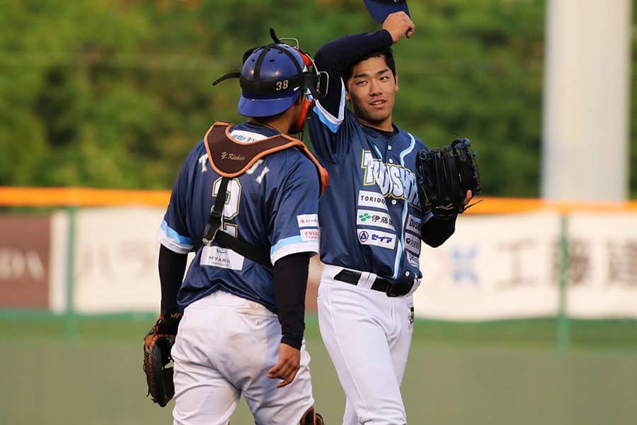 ドラフト指名漏れの裏にある物語　野球とアメフト、2つの甲子園に立った青年の「10.20」