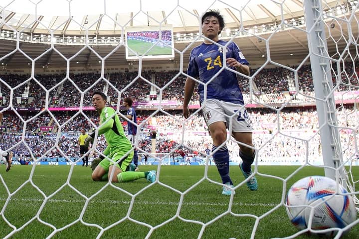 【W杯】「今の力では・・・」コスタリカに負けた日本代表の現在地に名将がシビアな評価。代表ＯＢは失点に「球際が緩い感じがした」