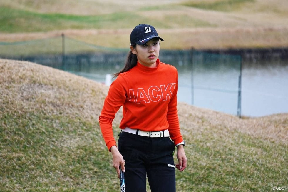 名門・東北高卒のルーキー鶴瀬華月が3位発進 「ちょっとでも上に」