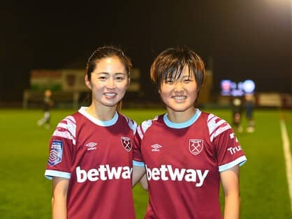 イングランドで日本とは違う「ファウル」のすごさを実感。なでしこジャパンの清水梨紗と林穂之香が語る現地での刺激的な生活