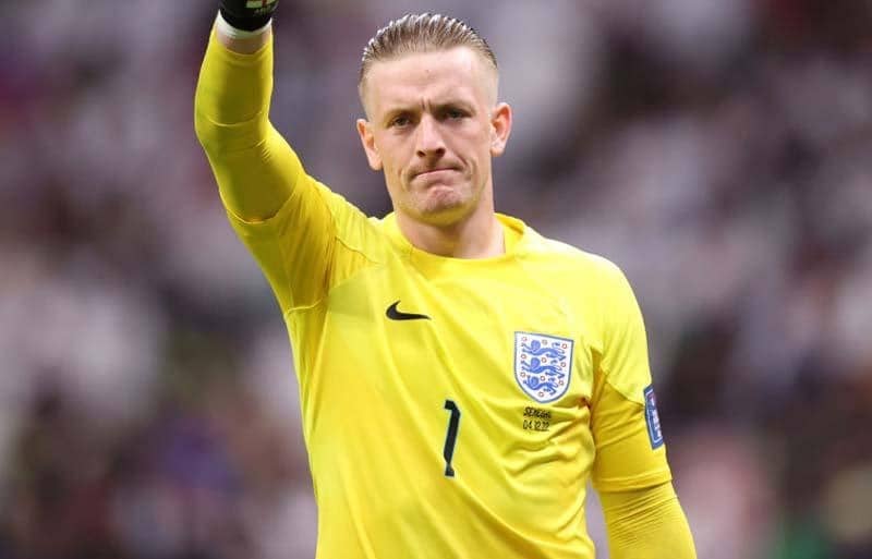 「本当に尊敬する」PK失敗のケインをカメラから守るイングランド守護神の行いに脚光「ゴールだけでなくチームメイトまで守れるとは」 サッカー