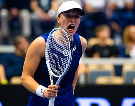 シフィオンテク 初の最優秀選手に