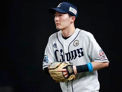 井端弘和がパ・リーグGグラブ賞9人を分析。「源田壮亮のうまさは、捕る瞬間が柔らかく、打球に衝突しない」