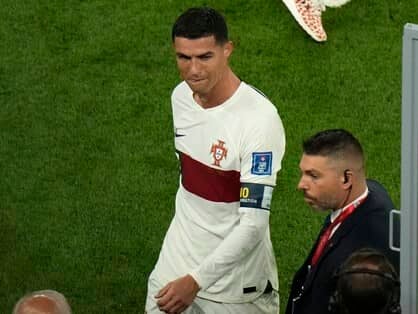 ロナウド「美しかった夢も終わってしまった」。希代のゴールゲッターはこのまま終わるのか