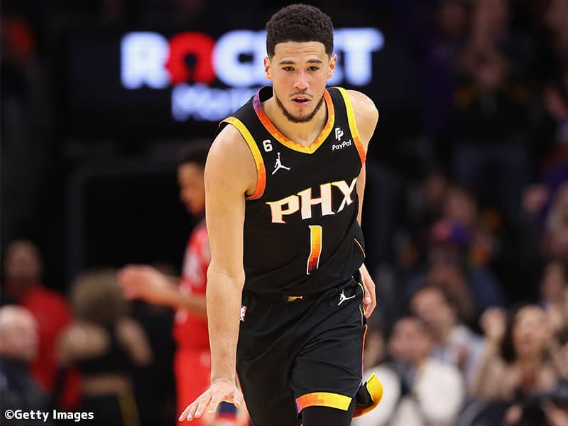 シーズンハイ58得点を叩き出したブッカー…最大24点差からサンズがペリカンズに逆転勝利