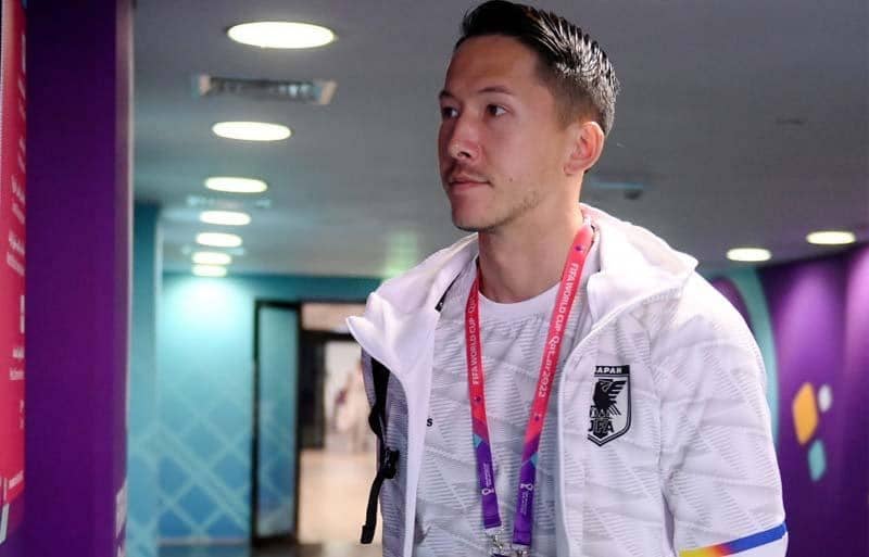 「娘さんも可愛い」2人の娘を持つシュミット・ダニエルがパパサンタに！「帽子とっても似合ってます」