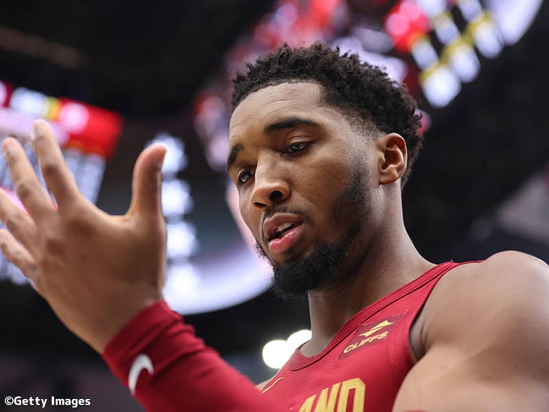 最大21点差からキャブスがブルズに逆転勝利…ミッチェルが自己最多71得点の大暴れ