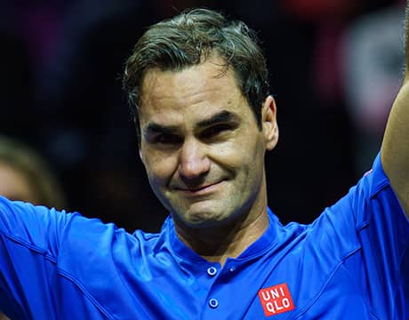 フェデラー 彫刻モデル務める