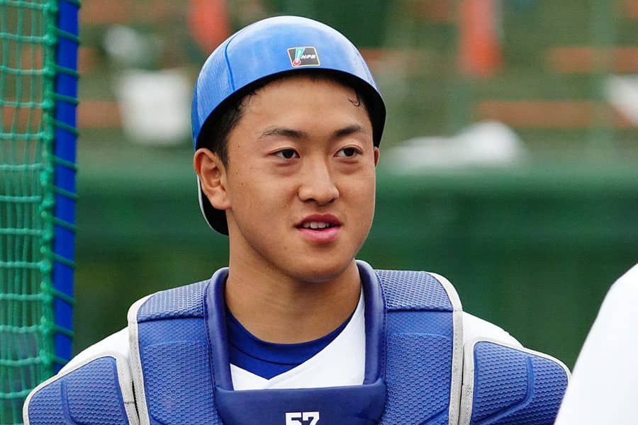 中日の救世主…18歳捕手が「雰囲気ある」　“強烈”内角撃ちに「まだ高校生ですよね…」