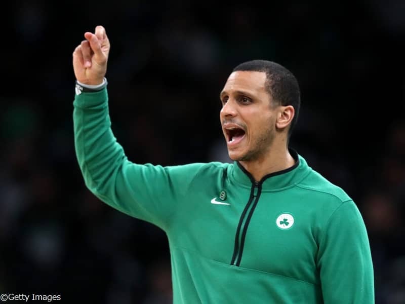 今季セルティックスの暫定HCとして迎えたジョー・マズーラが正式にHCへ昇格