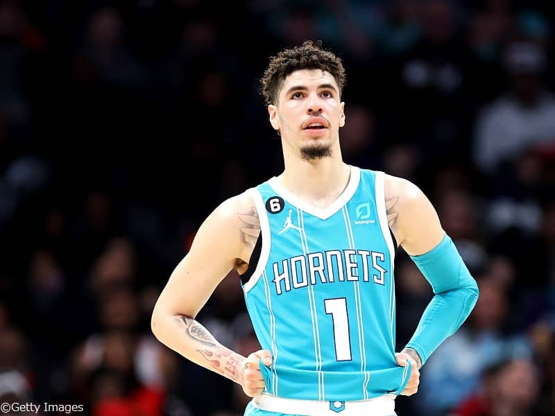 ホーネッツが今季最長の5連勝も、司令塔ラメロ・ボールが右足首を骨折