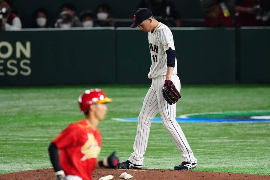 中国代表、日本育ちの1番打者の一発で反撃開始　2番手・戸郷が被弾、大谷は憮然