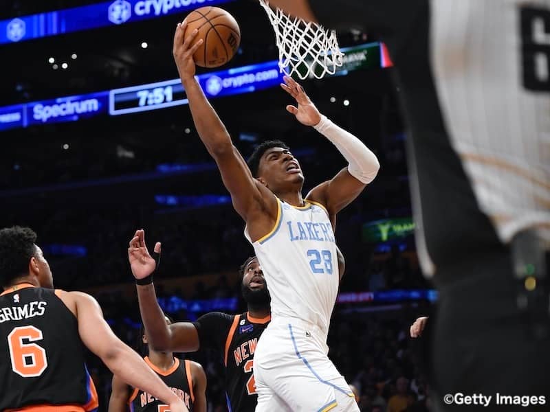 レイカーズがニックスに惜敗して連勝ストップ…八村塁は2本の3P含む12得点と奮闘