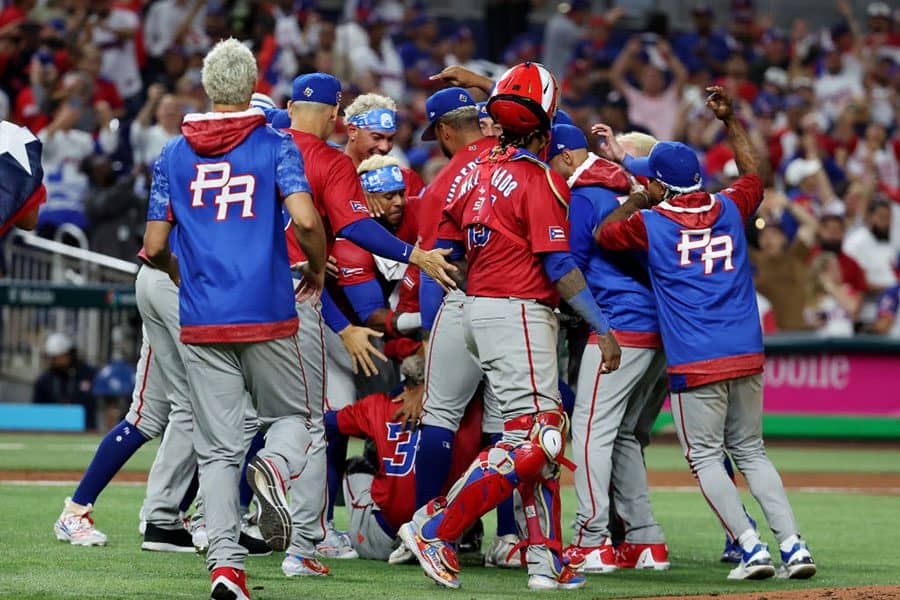 135億円契約直後に「悪夢のシナリオ」　歓喜の輪が暗転…倒れ込み車椅子退場に米愕然