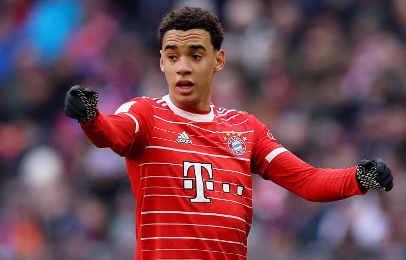 ムシアラが左太もも負傷でドイツ代表を辞退 サッカー スポーツブル (スポブル)