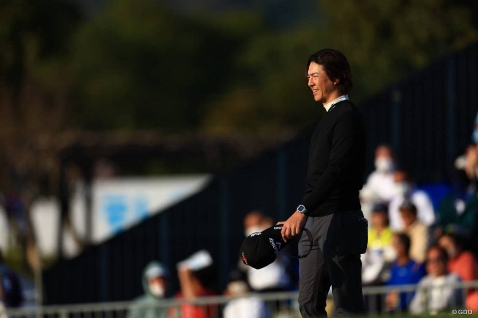 隣ホールから「奇跡」のバーディも 石川遼は5位で週末へ