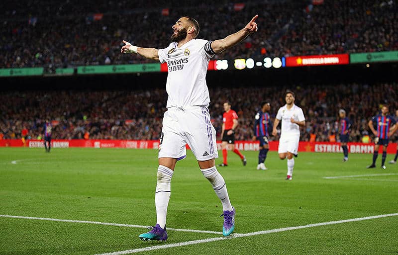 敵地でのクラシコに4発圧勝のマドリーが逆転で決勝進出！　主砲ベンゼマが2戦連続ハット《コパ・デル・レイ》