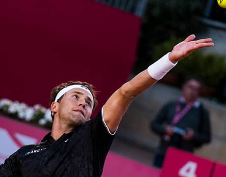 ルード 今季初の連勝で4強