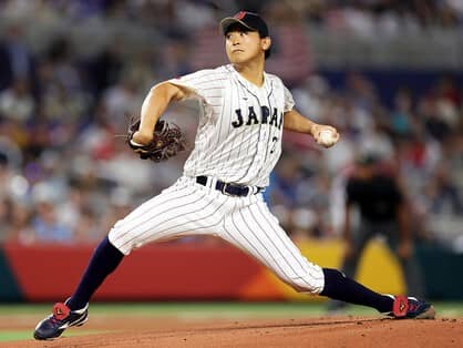 侍ジャパンのブルペン捕手・鶴岡慎也が強烈な印象だった投手２人「構えたミットに吸い込まれる」「下から突き上げてくる」