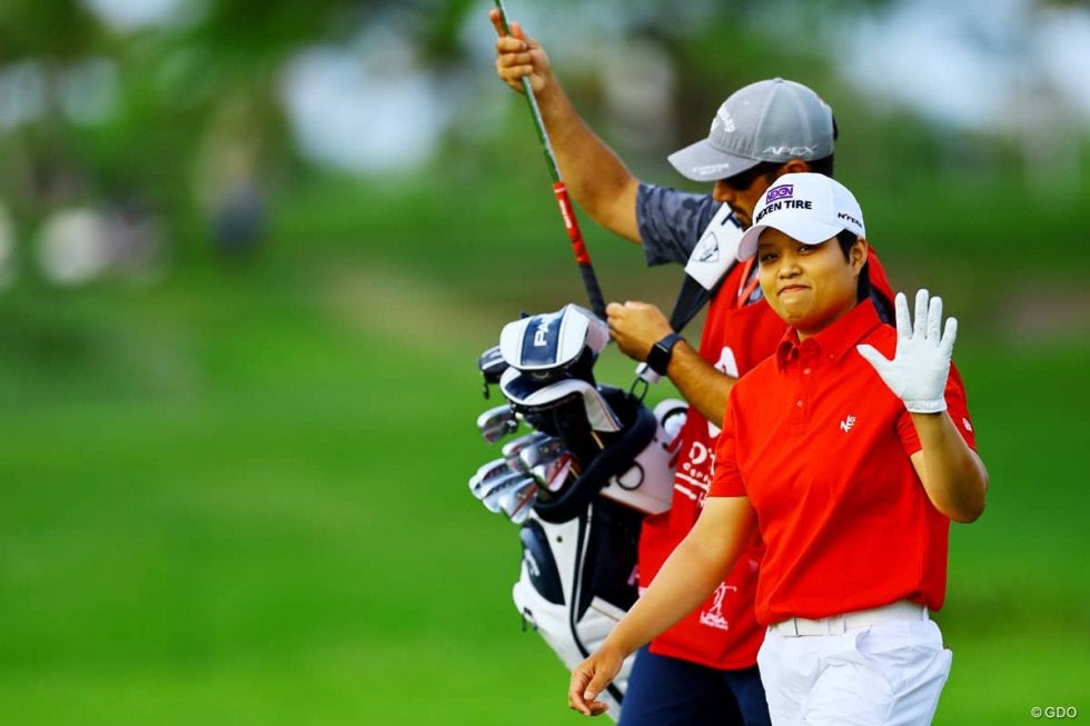 キャディの遅刻で2罰打も 野村敏京は故障で途中棄権