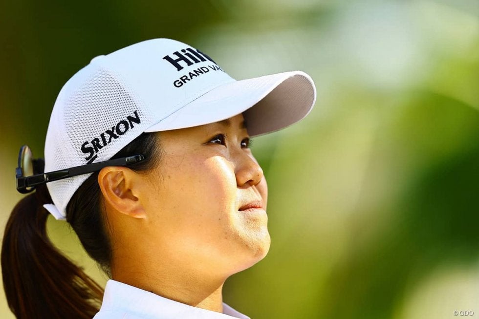 畑岡奈紗2打差5位で最終日へ 渋野と古江は32位後退