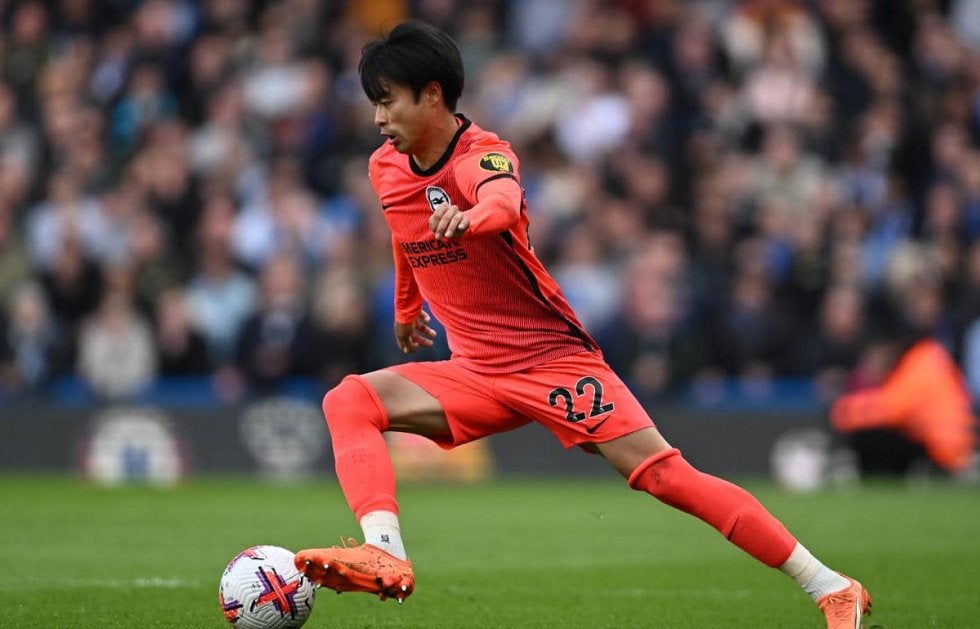 天才ドリブラー、アザールを彷彿！三笘薫の1人でチェルシー守備陣を切り裂くキレキレなドリブルに賛辞止まず「贔屓目なしに見てもすげえ」