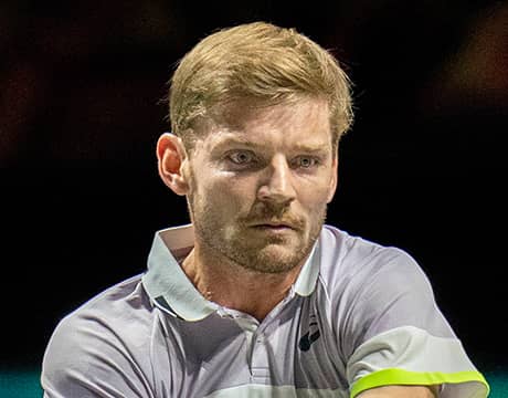 西岡 バルセロナ初戦はゴファン