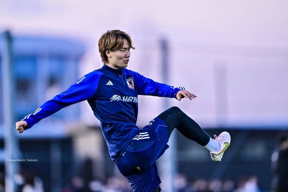 「金髪びっくり!!」日本代表DFと将来のエース候補が「同じ髪色の2ショット」公開！「日本代表のエースとキャプテンの未来が見えます」と期待の声も