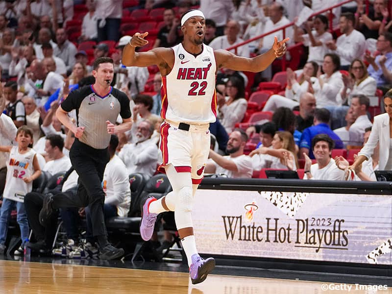 ヒートがニックスを下してシリーズ突破に王手…ジミー・バトラーが27得点10アシストの活躍