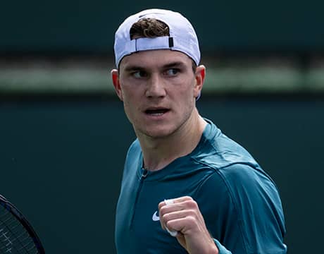 復帰戦で8強「うれしい」