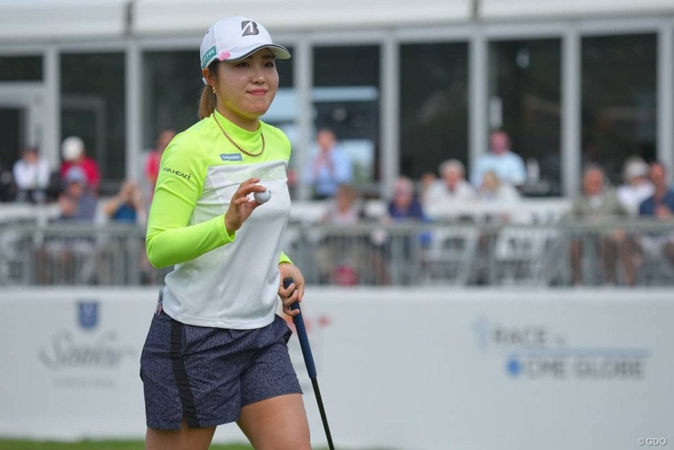 古江彩佳と野村敏京が4打差13位発進