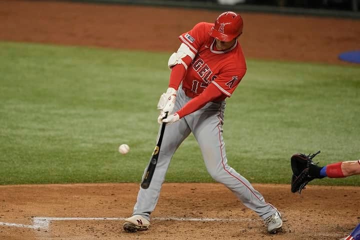 大谷翔平の圧巻「１８６．８キロ」２１号２ランに米識者も驚嘆！「歴代左打者で最も強烈な逆方向へのアーチ」