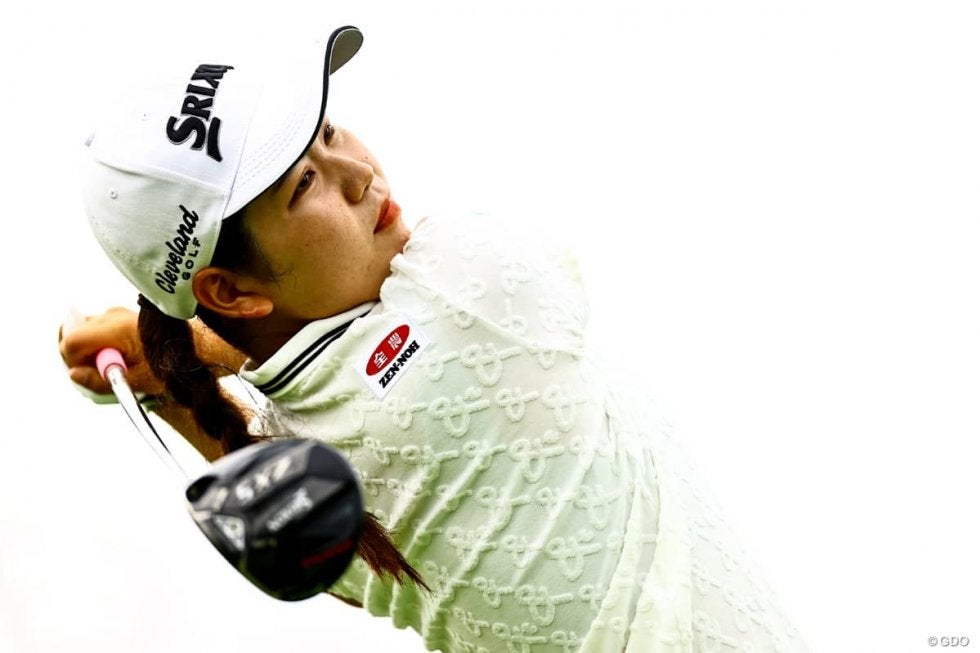 260yd飛ばして“谷越え”バーディ 19歳の櫻井心那に漂うすごみ