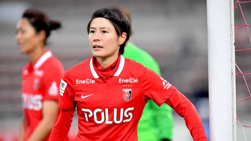 浦和レッズ猶本光 移籍記念Tシャツ 三菱重工浦和レッズレディース | URAWA