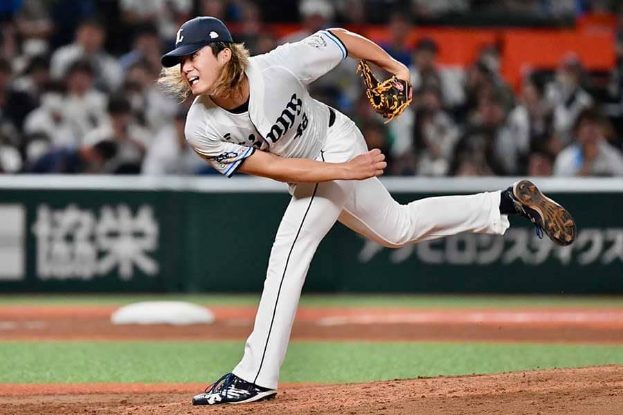 7連勝の西武に見える隙のない戦い　「今度は僕がカバー」右腕を鼓舞した“美技”