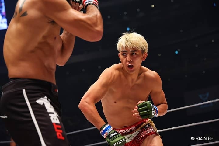 劇的KO勝利でサプライズの鈴木千裕に海外メディアからも称賛の嵐!! 「世界に衝撃を与える」「チャンピオンを失神させた」