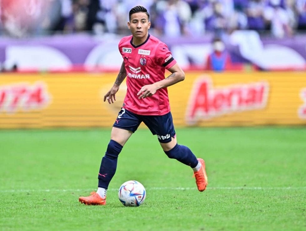 【J2「頂上バトル第2弾!!」】7位・甲府は鹿島MF、実績十分ブラジル人FWを獲得！4位・東京Vも6位・長崎も続々補強…2位・磐田は負けられない上位対決!!熾烈な「J1昇格争い」(2)