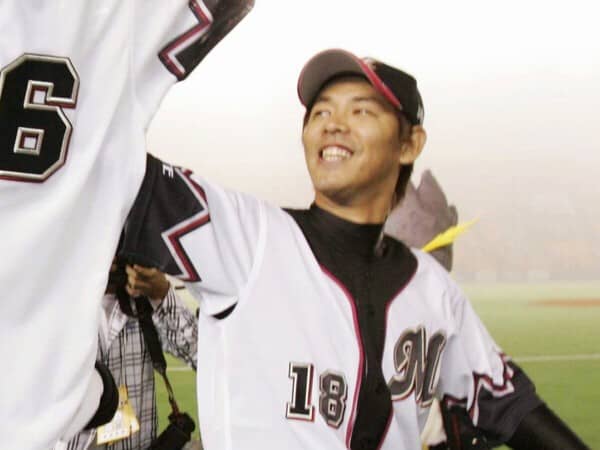 2005日本シリーズロッテ球場ロッテ対阪神里崎22選手自筆サインボール 2005日本シリーズロッテ球場ロッテ対阪神里崎22選手自筆サインボール