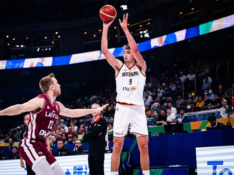 ドイツがリードチェンジ15回の大接戦を制してアメリカ戦へ…初出場のラトビアは4強進出ならず