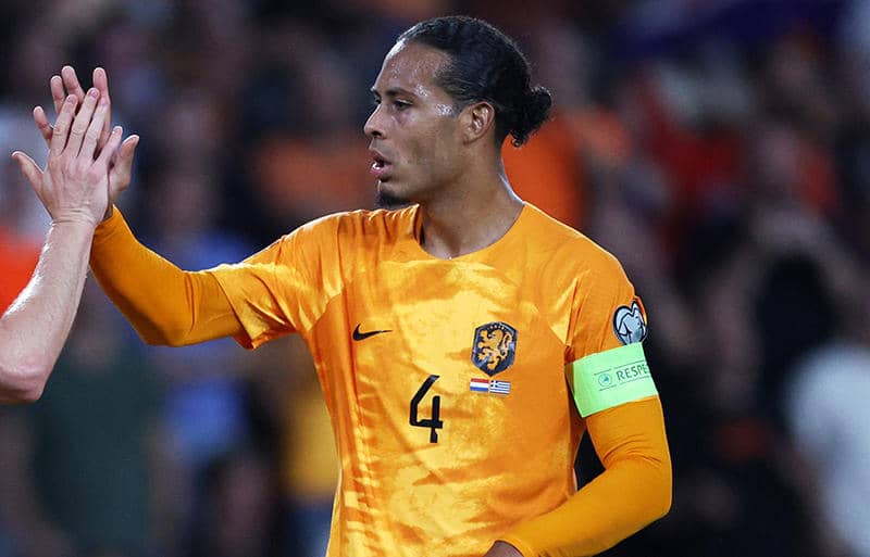 ファン・ダイクが後半ATにPK弾、ギリシャとの上位対決を制したオランダが2位浮上【ユーロ2024予選】 サッカー スポーツブル (スポブル)