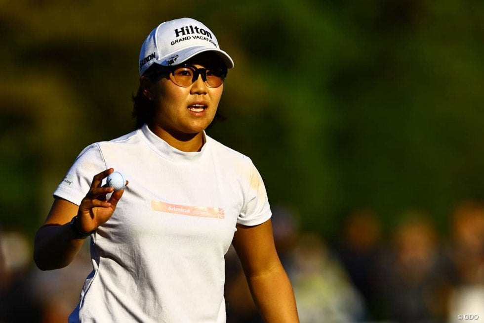 フェード“封印”でも首位ターン 自宅通勤の畑岡奈紗は母の手料理と愛犬が癒やし