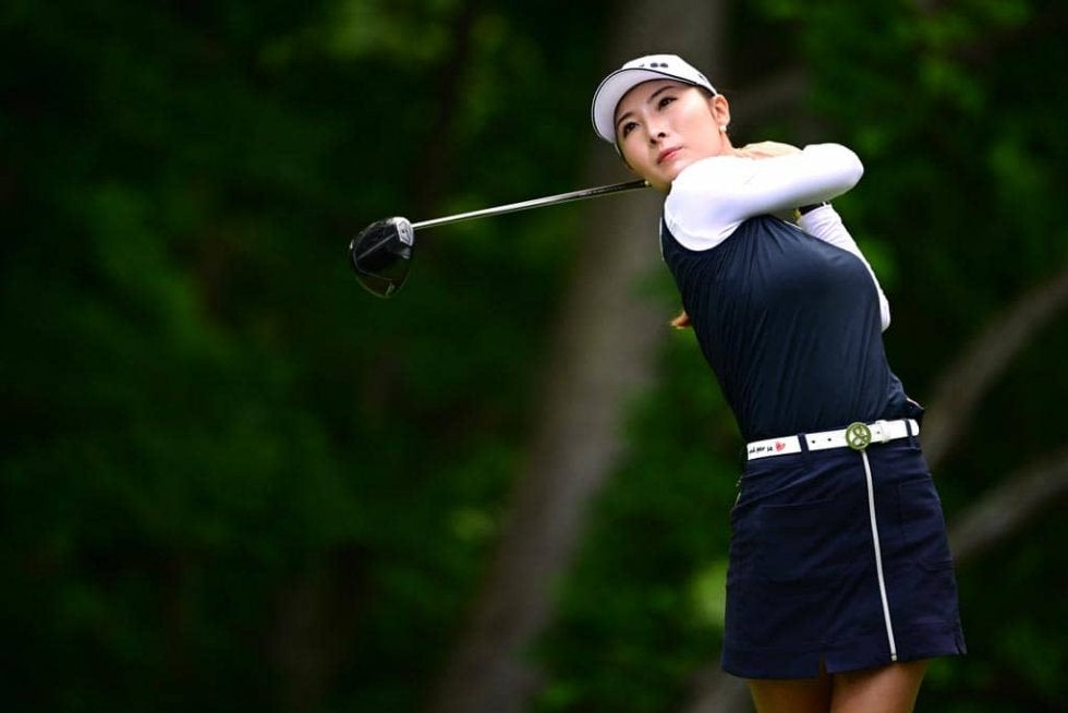 解説も驚き「もう、鳥肌」　1日2イーグルは今季9人目　鶴岡果恋が逆転でのシード権獲得に向け好発進