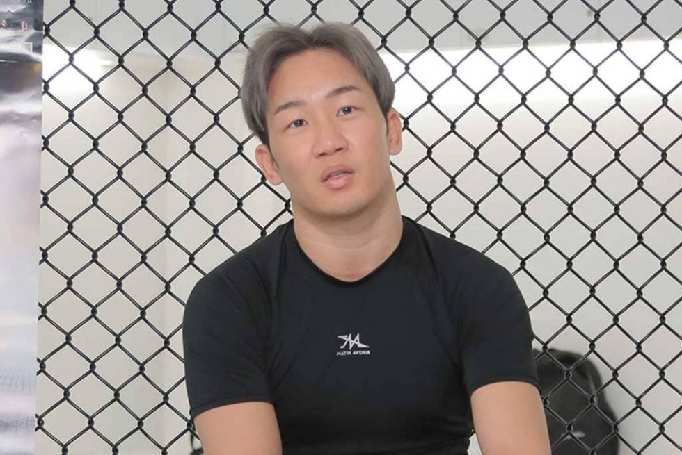 朝倉未来、涙の現役続行宣言「こんなダサい終わり方でいいのか？」「血へどを吐くような努力を」