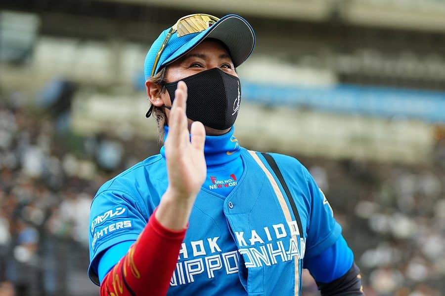 ハム新庄監督「決まるまで息苦しかった」　山崎福也獲得に大喜び「最高の人間」