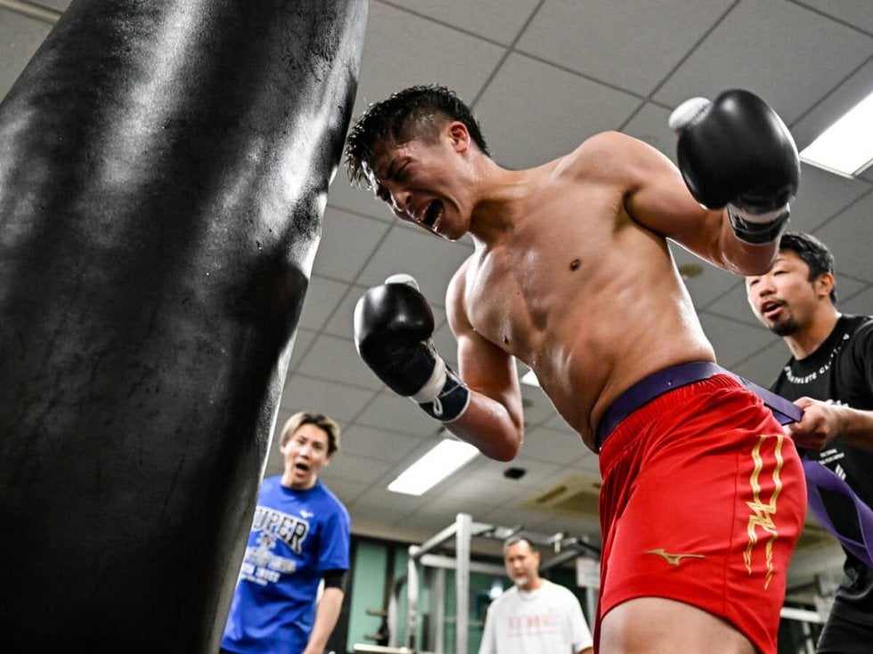 井上尚弥のパンチングパワーの秘密　八重樫東＆鈴木康弘トレーナーが驚嘆する「力と型」