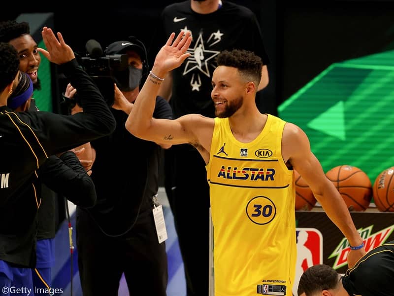 今年の3ポイントコンテストでカリーとWNBAイオネスクによる“超豪華対決”が実現か？