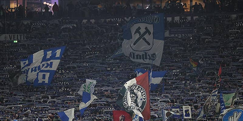 名門シャルケ、プロクラブとして消滅の危機…今季はドイツ2部で残留争い