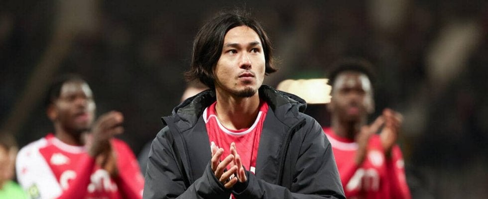 「本当にすごい」「中0日」驚愕のタフガイ、失意の敗戦の翌日に南野拓実はモナコでリーグ戦出場！ イラン戦から24時間経たずにあと一歩でアシストも「24時間前にカタールのピッチにいたよね？」