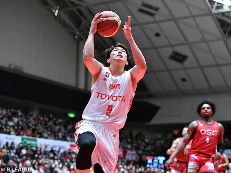 第3Qに猛攻を仕掛けたA東京が首位対決で雪辱を果たす…ついに三遠の連勝がストップ