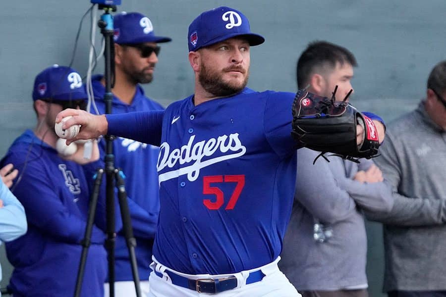 戦力外→異次元の防御率「0.70」…ド軍再契約で反響　覚醒した元助っ人が貫いたチーム愛